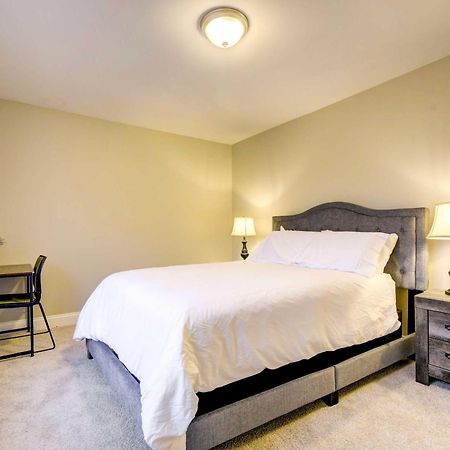 Sleep 10, Hot Tub, Massage Chair, Nintendo, Ping-Pong Table And 1 Acre Backyard! Villa Raleigh Esterno foto